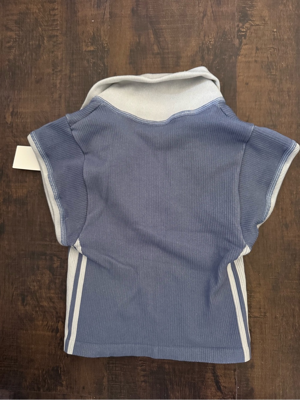 Urban Outfitters dusty Blue and white Ribbed Polo Crop Top - Picture 3 of 3